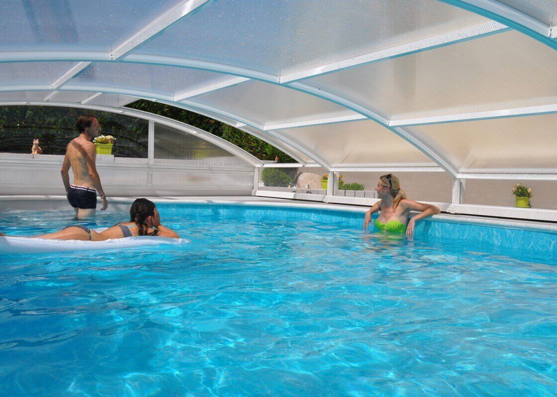 Abri télescopique pour piscine