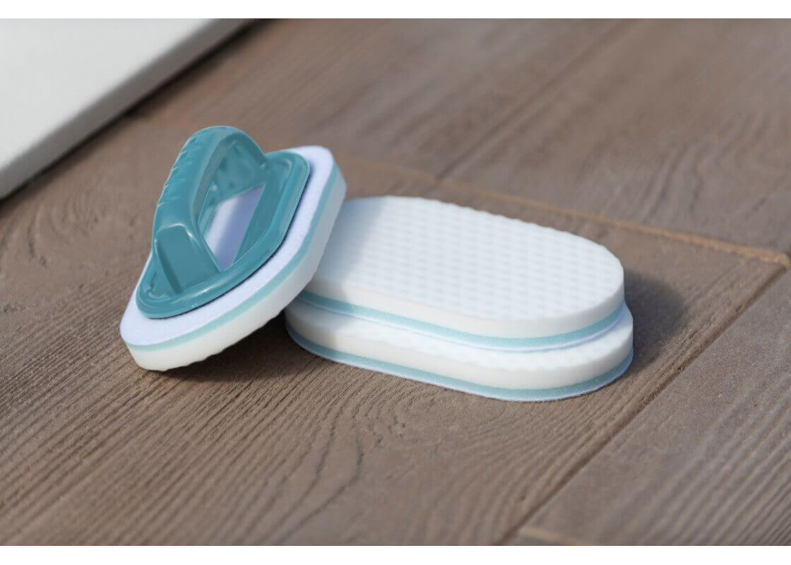 Brosse pour ligne d'eau