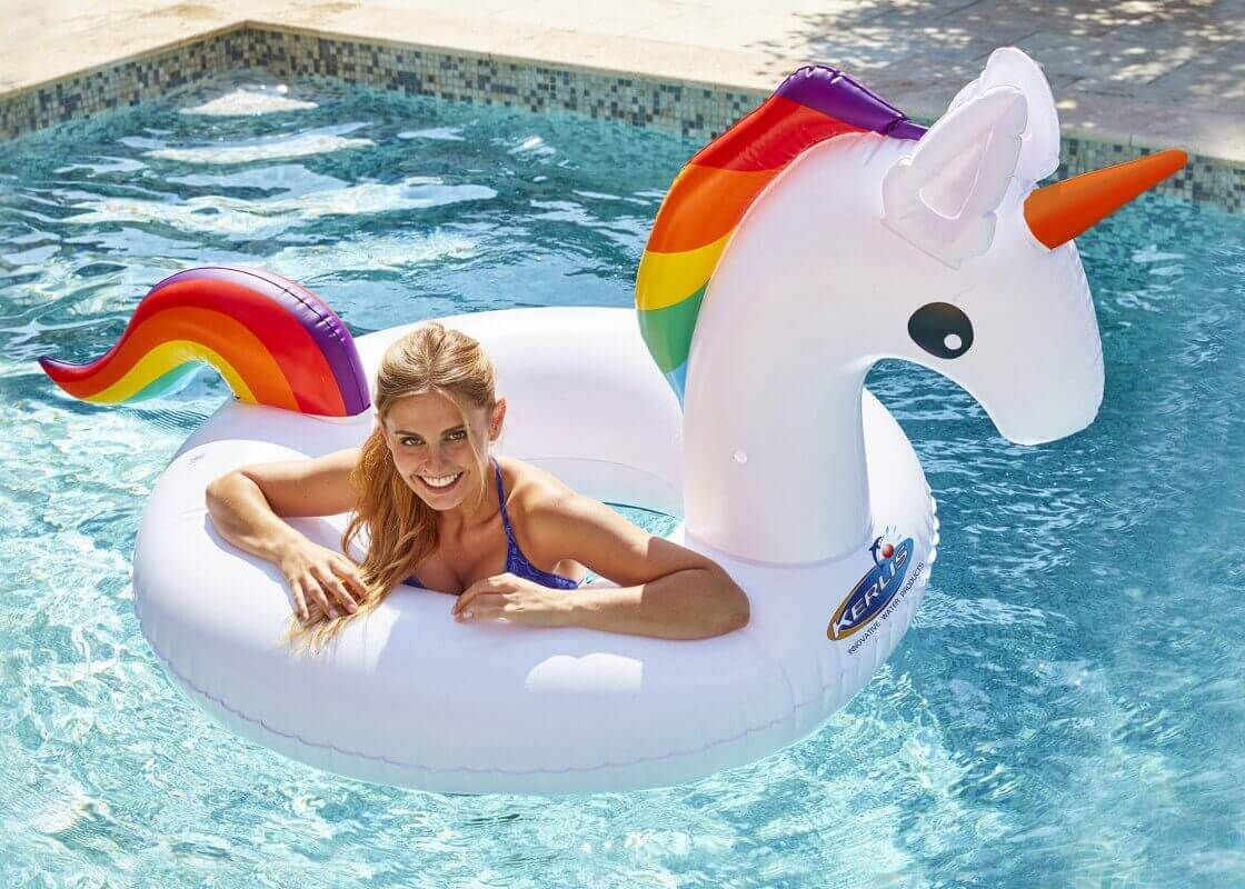 Bouée géante licorne
