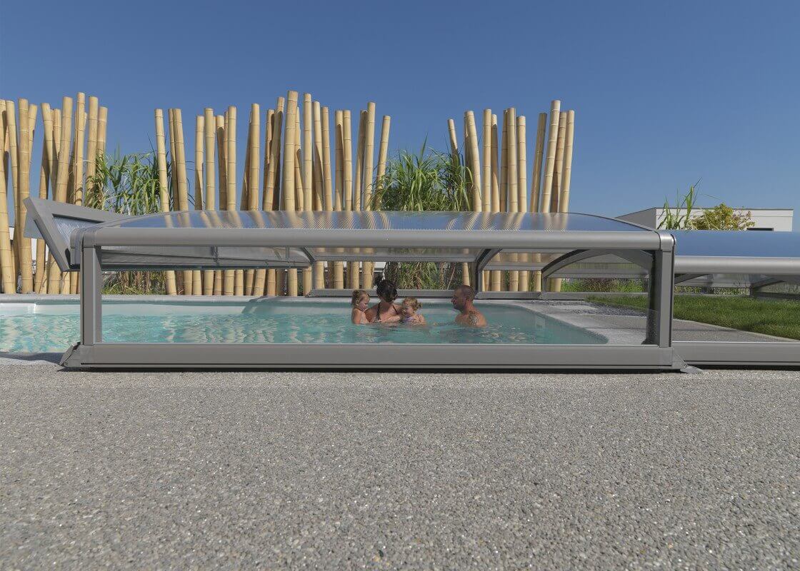 Abri télescopique bas pour piscine