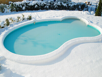 Entretien de la piscine pendant l'hiver : L'hivernage