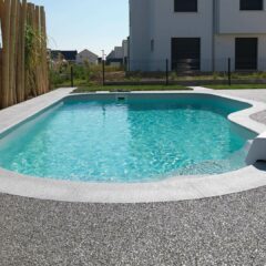 aménagement piscine enterrée en kit