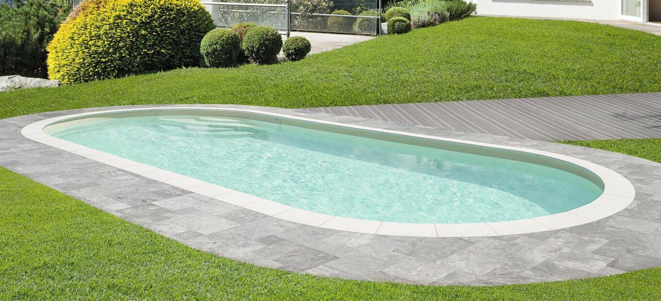 aménagement piscine acier ovale