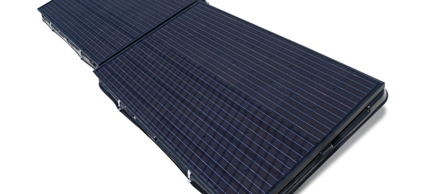 Panneaux photovoltaïques eco·r pour l'installation d'une piscine éco-responsable