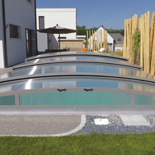 Faire construire une piscine couverte