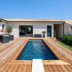 Slim pool for narrow garden