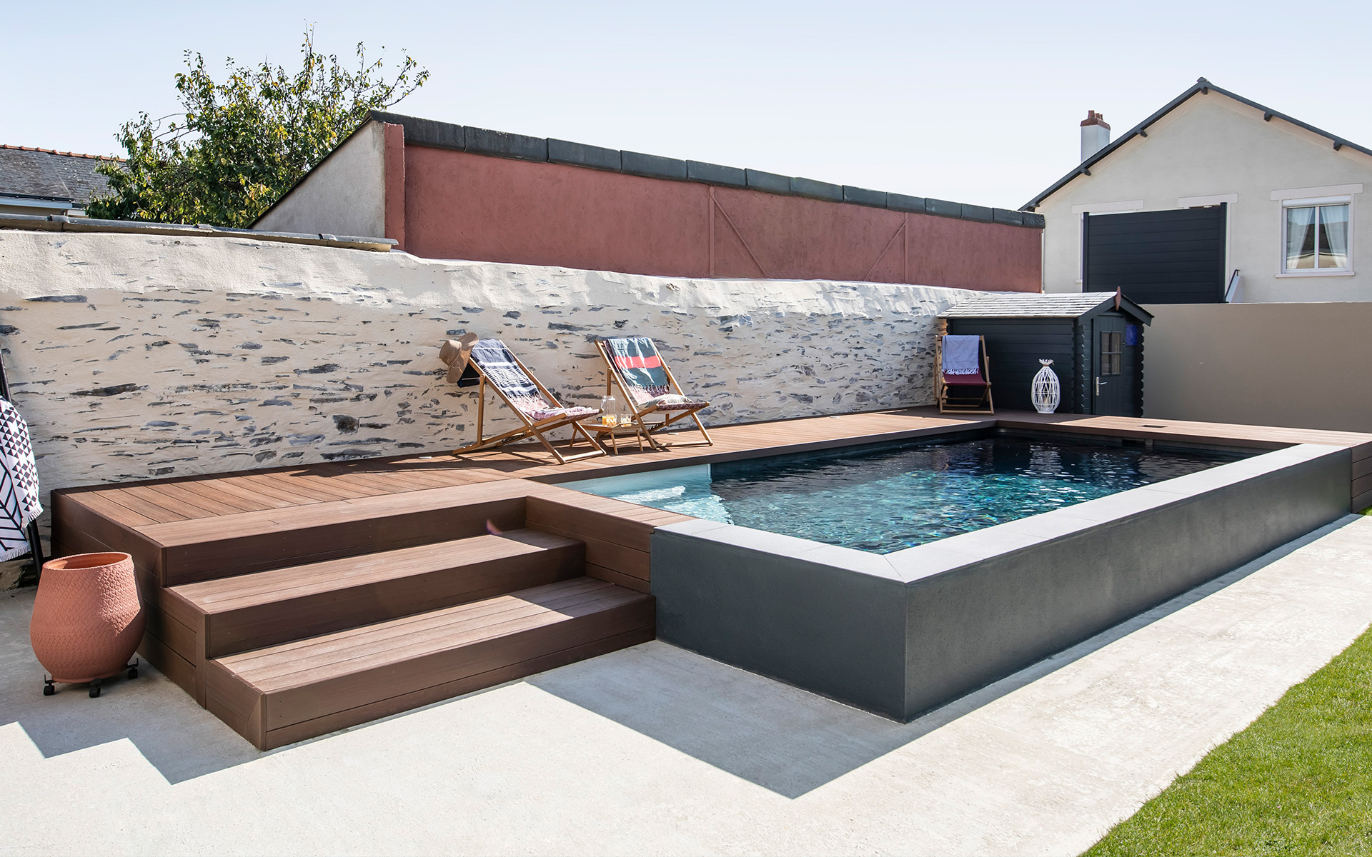 Piscine semi-enterrée - la piscine tous terrains dans votre jardin |  Piscines Waterair