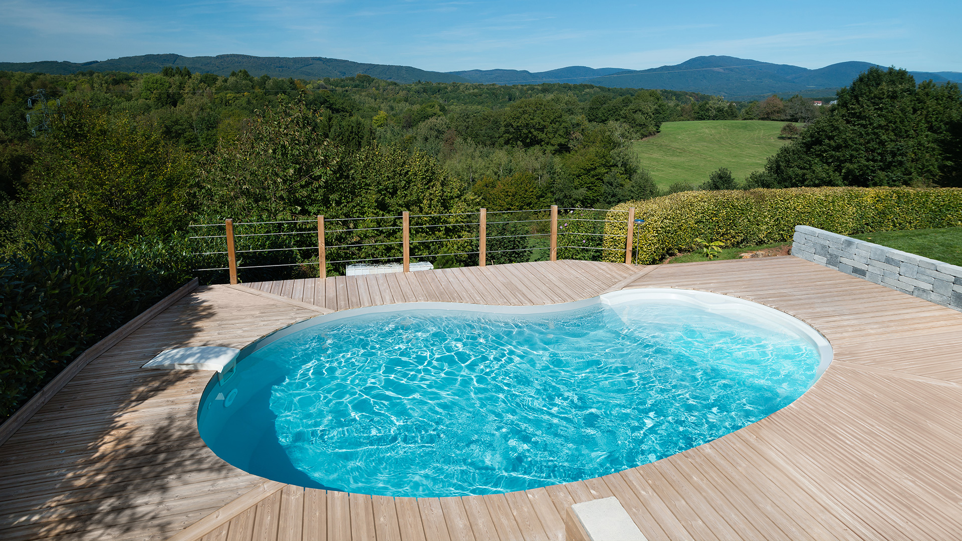 Piscine en acier ondé