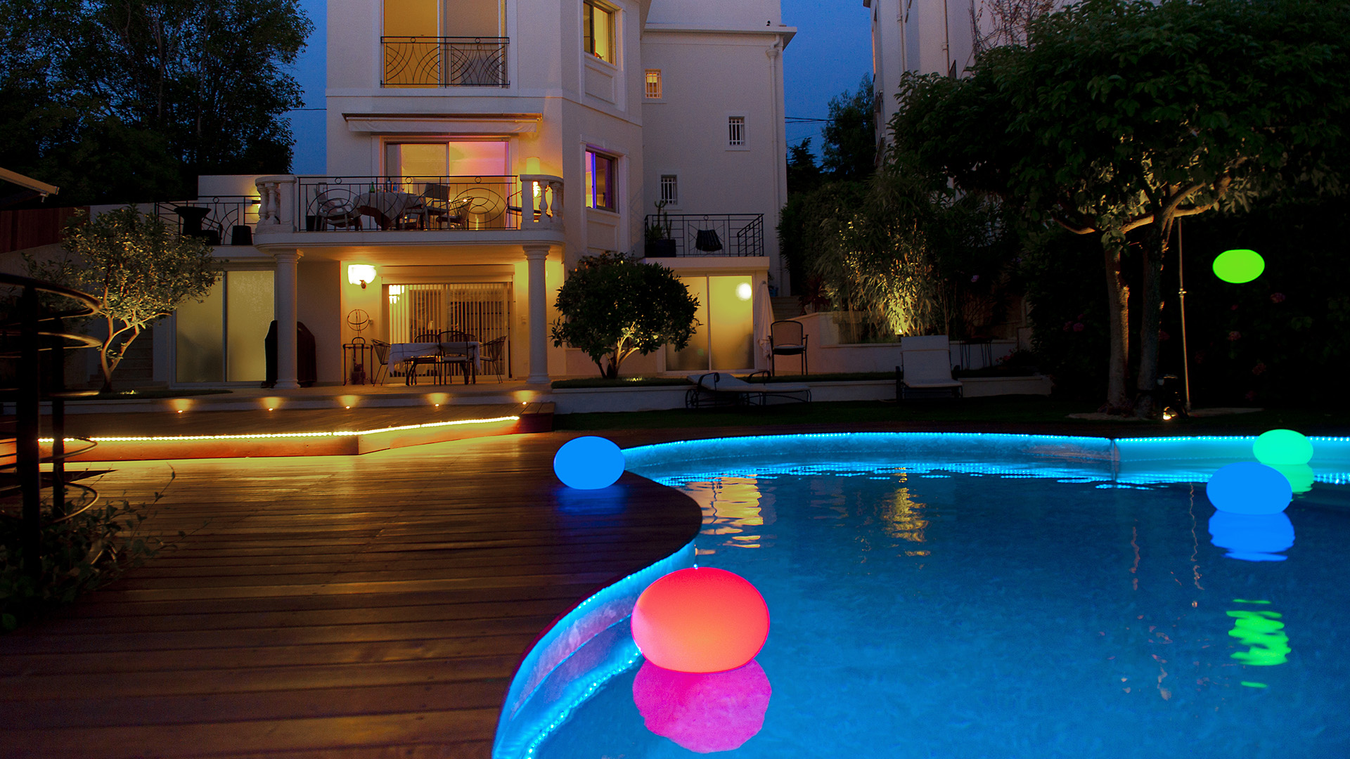 Éclairage de piscine : des projecteurs pour votre bassin