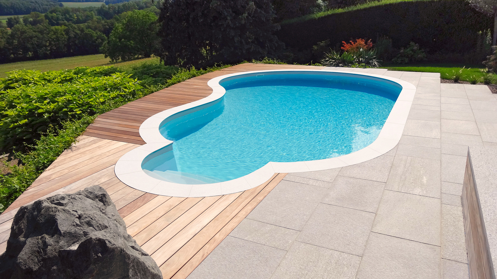 piscine forme libre enterrée