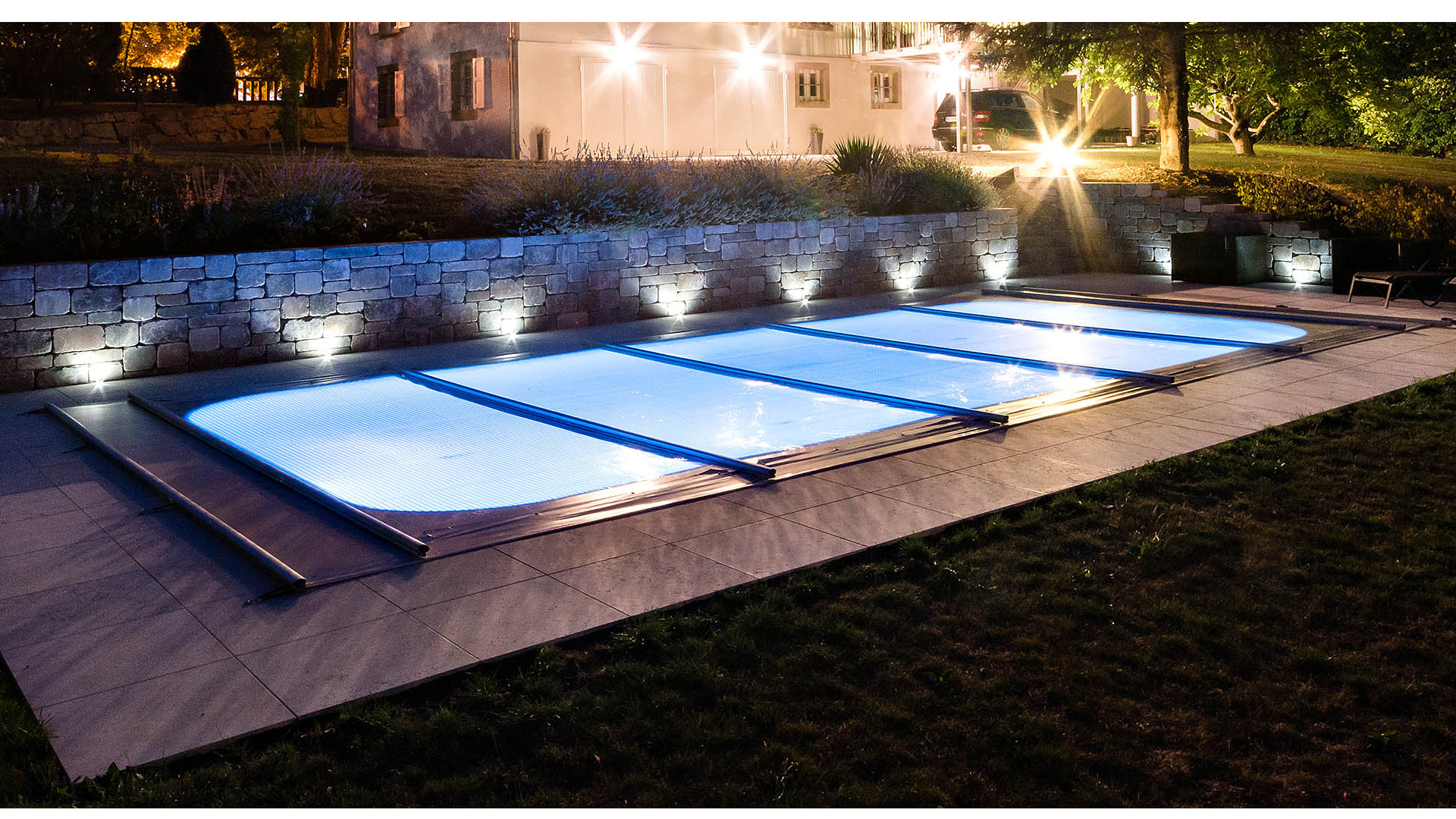 Couverture de piscine Solae chauffante et sécurisante