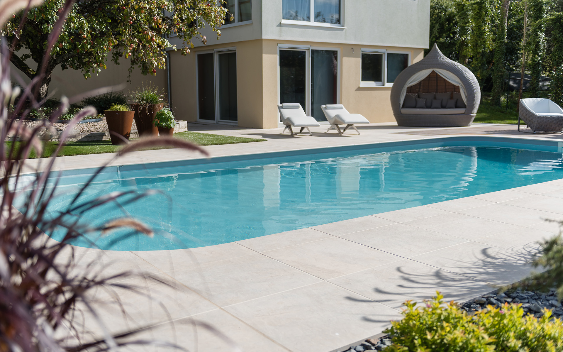 Electrolyseur au sel, un traitement de l'eau de piscine efficace