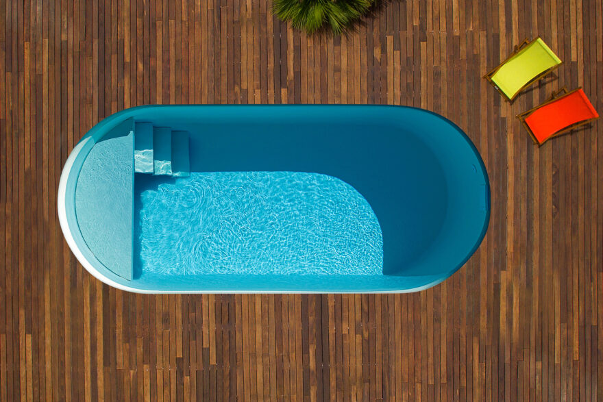 piscine ovale étroite