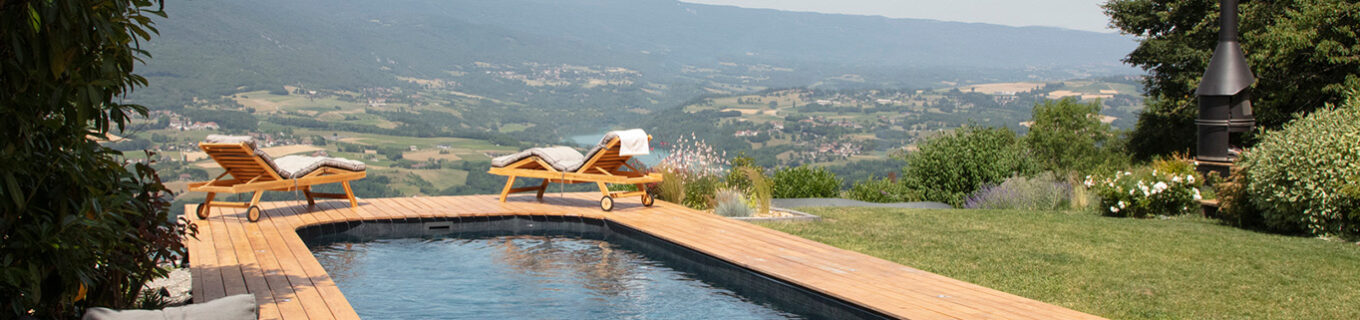 piscine rectangle terrain en pente