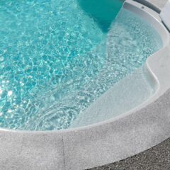 Komfortable Relax-Pooltreppe