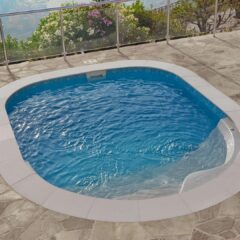 Mini-Pool-Lola-auf-Marmorterrasse-mit-Aussicht.jpg