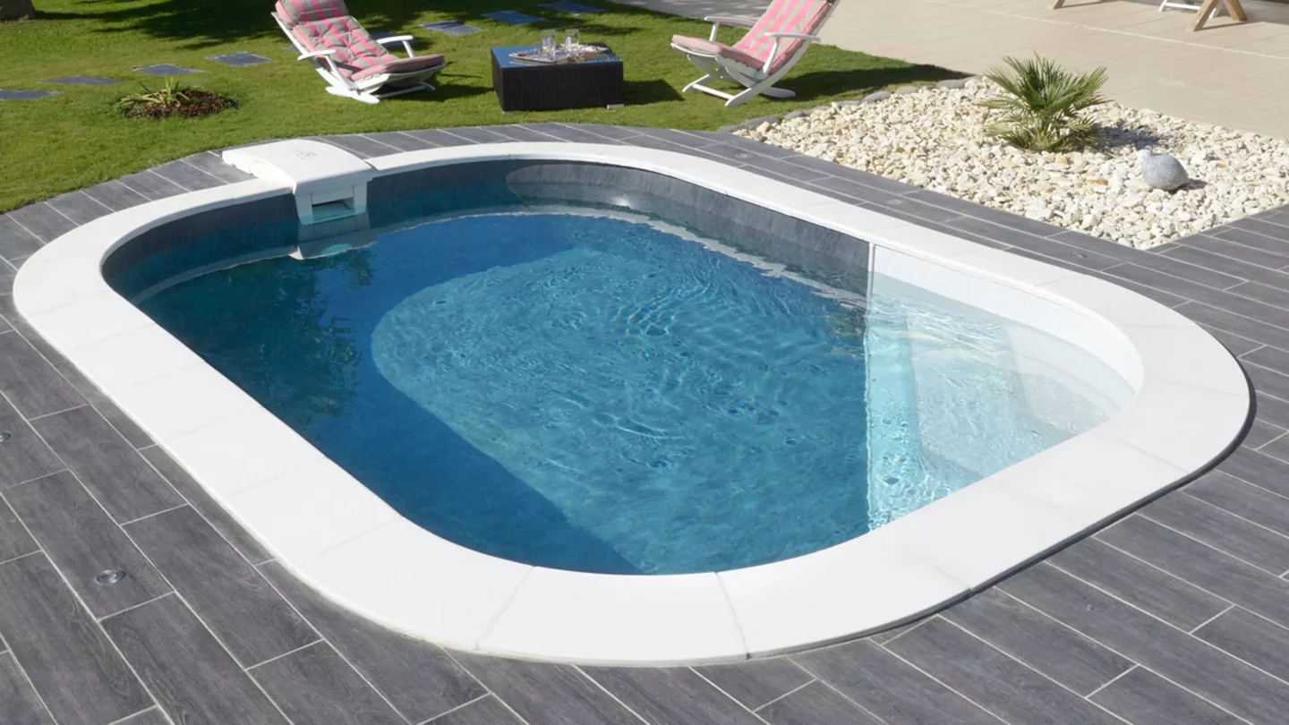 Petite piscine pour petit jardin