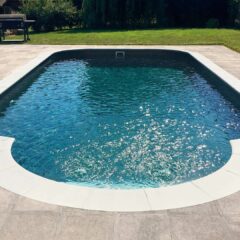 piscina rettangolare con liner in ardesia