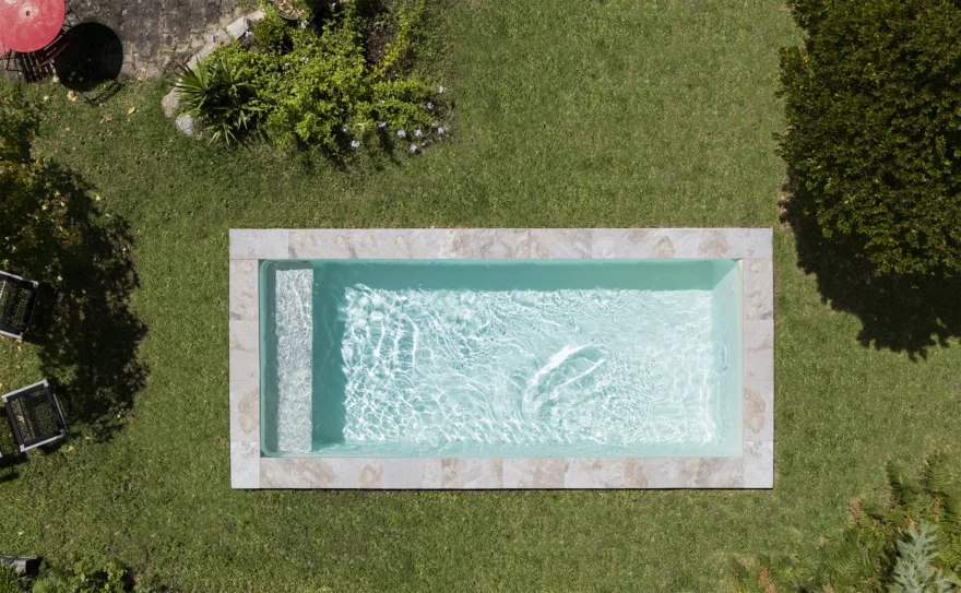 mini piscine couloir de nage plage immergée