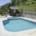 implantation piscine en montagne sur terrasse surélevée