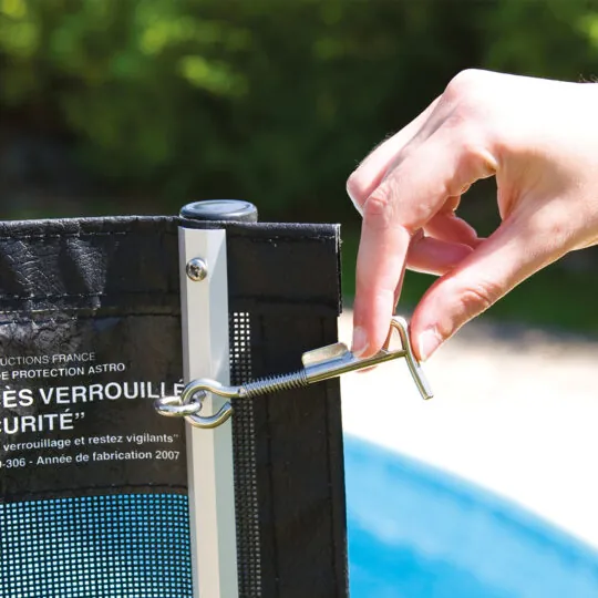 Barrière pour sécuriser sa piscine