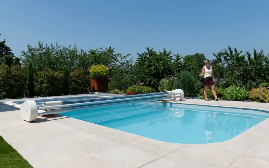 Couverture de Piscine Solaire Multi-Usages Solae Waterair®