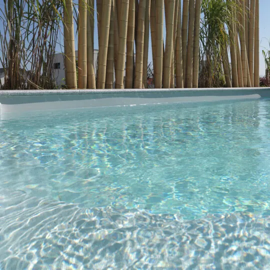 Piscine avec liner gris