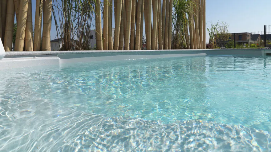 Piscine avec liner gris