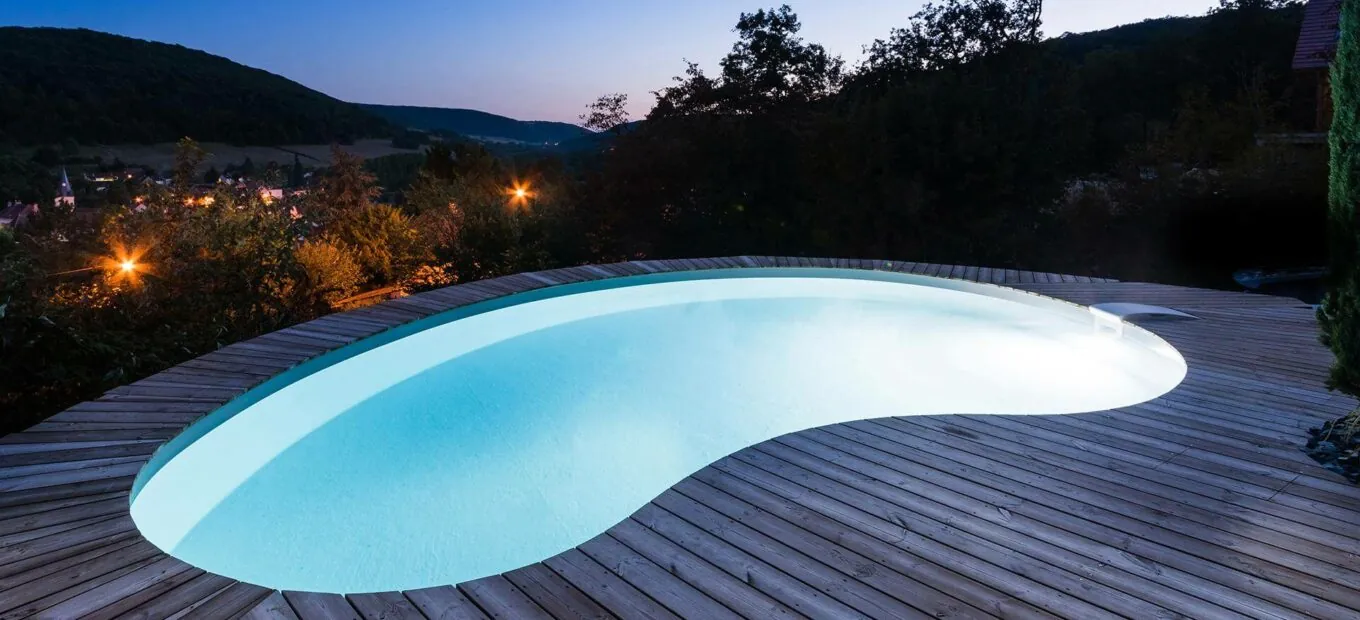 Piscine 8 x 5 m éclairage nuit