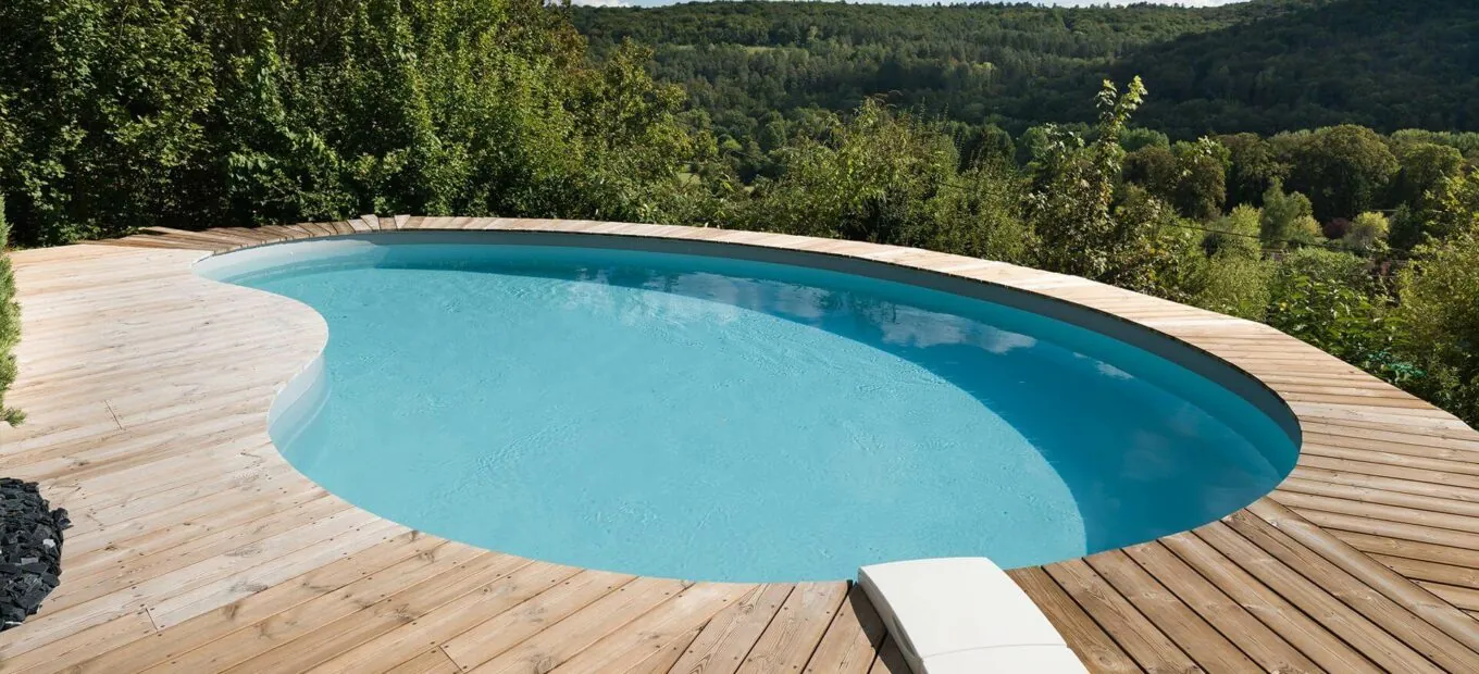 piscine terrain escarpé