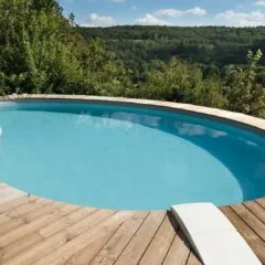 piscine terrain escarpé