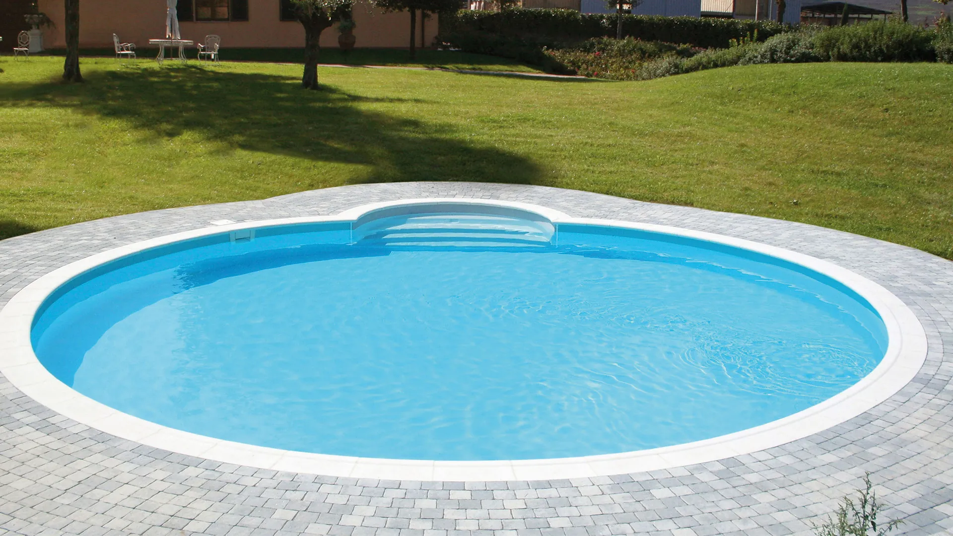 Piscine ronde en acier