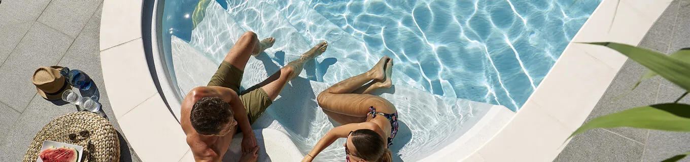 Utiliser un assistant piscine connecté permet de simplifier l’entretien et de profiter davantage de la piscine