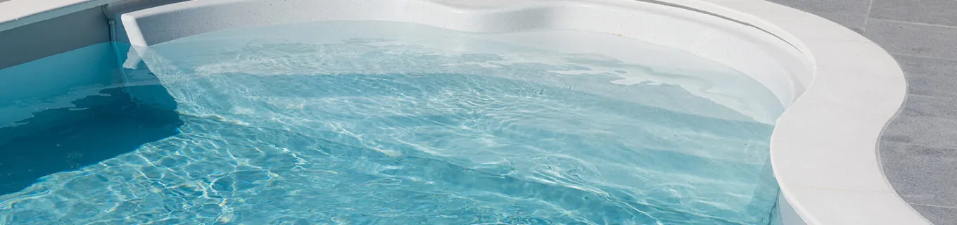 qué escalera comprar para mi piscina