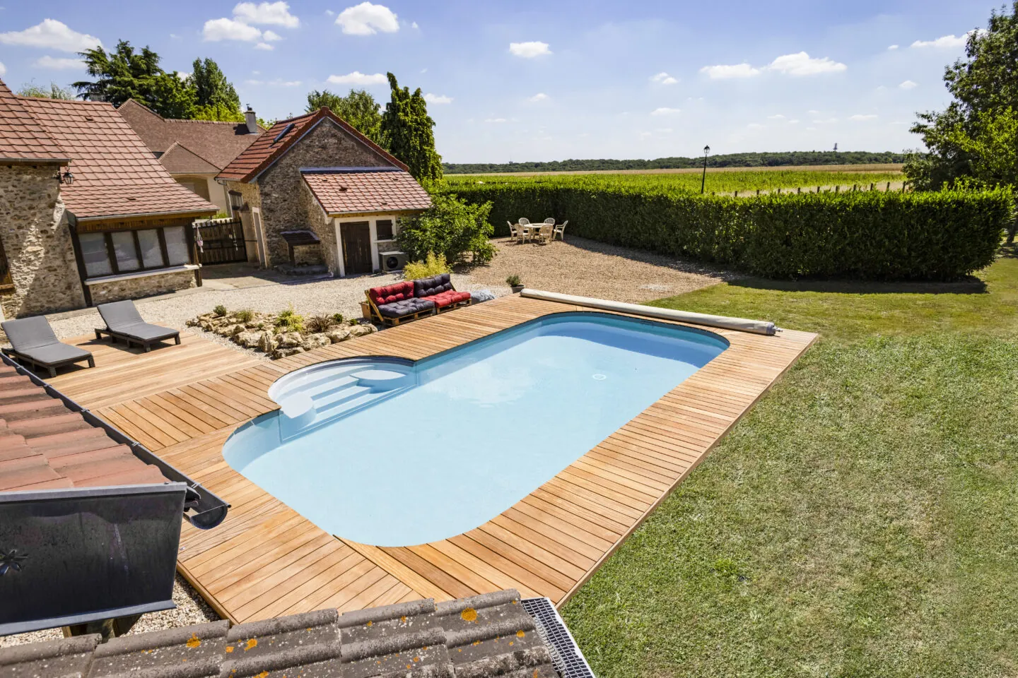 piscine rectangulaire équipements