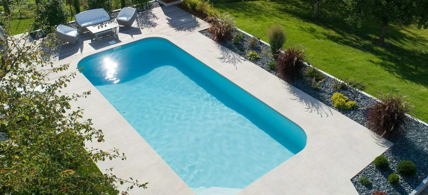 comprar una piscina familiar rectangular de tamaño grande