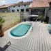piscina ovale per terreni stretti