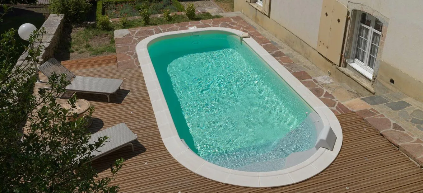 piscina semi-interrata