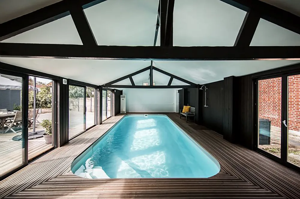 corsia di nuoto interno