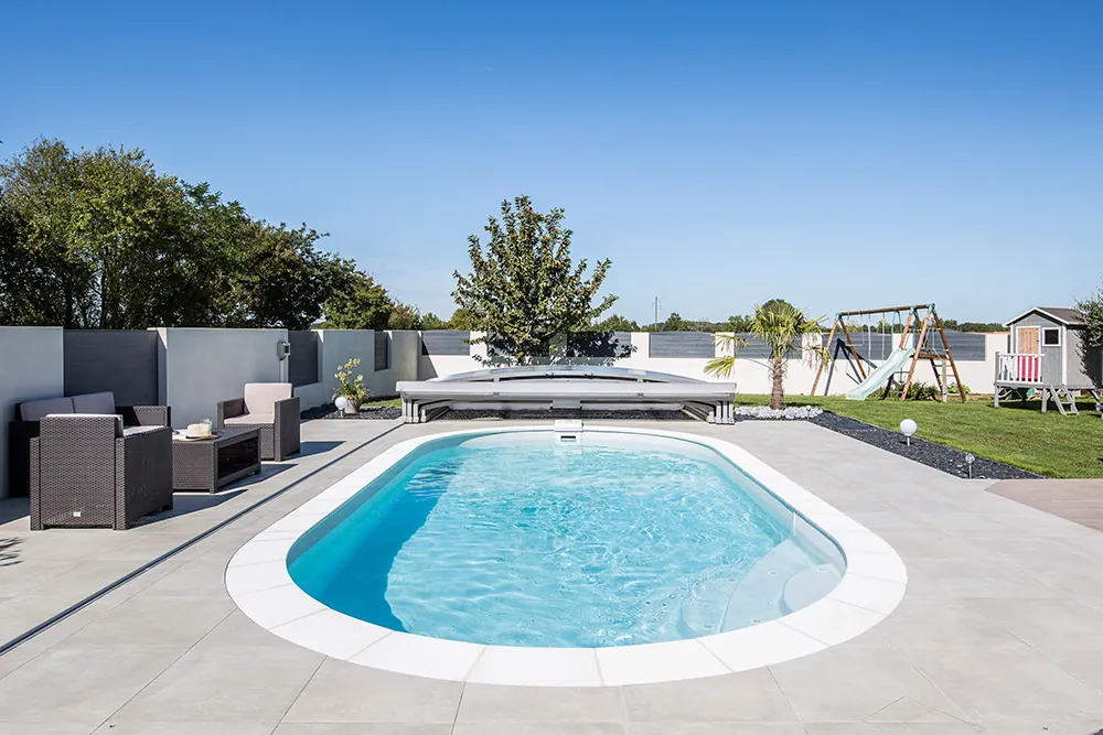 grande piscina incassata